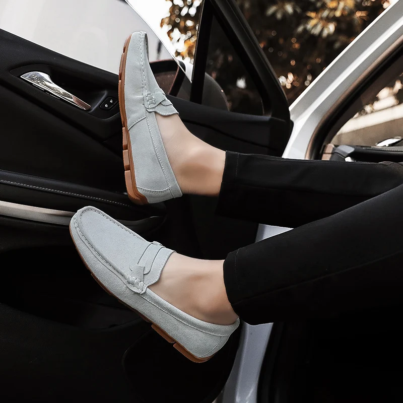 Мокасины мужские замшевые туфли на плоской подошве без застежки лоферы