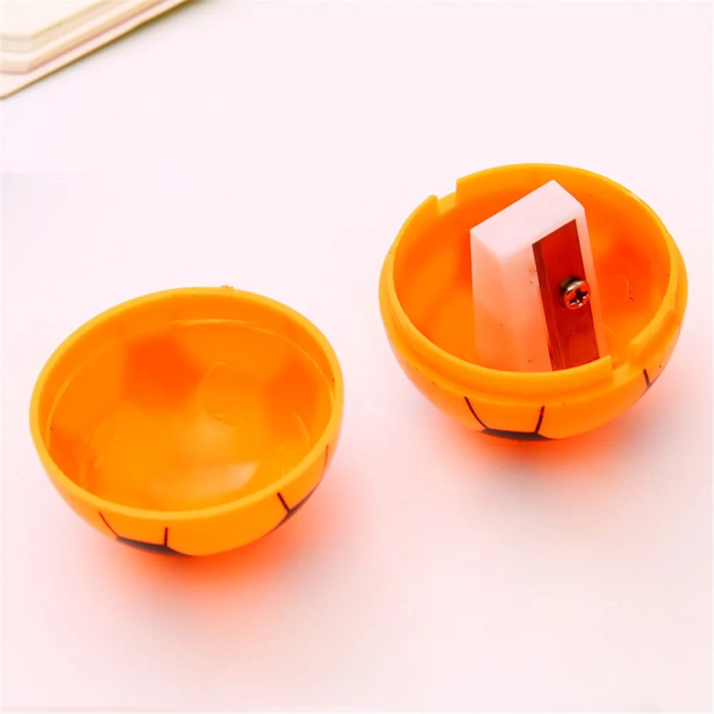 

5pcs Creative Football Pencil Sharpeners Cute Manual Pencil Cutter for Kids Gifts Toys Kawaii Stationery School Office Supplies