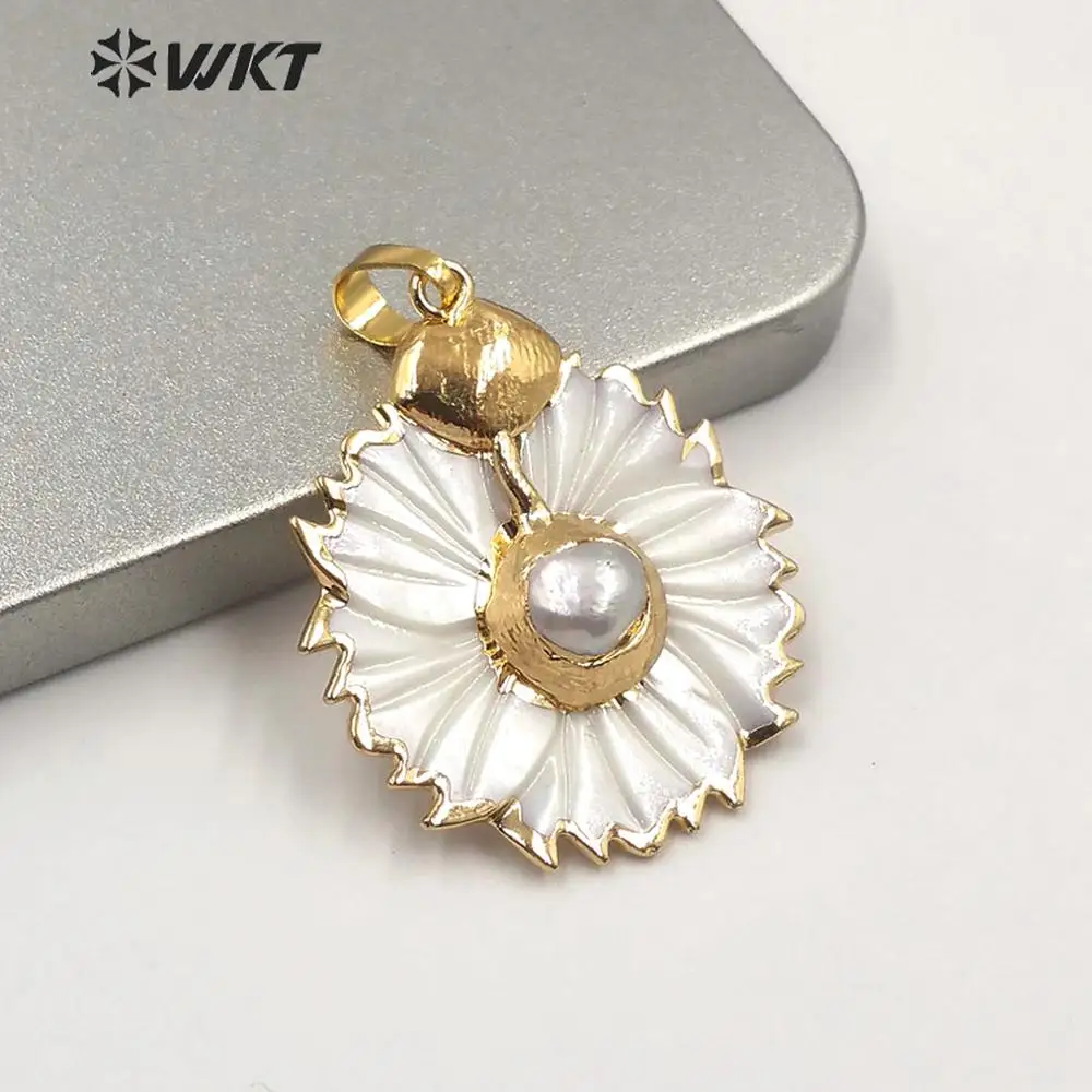 Женская подвеска из натуральной белой ракушки в форме цветка с Золотой
