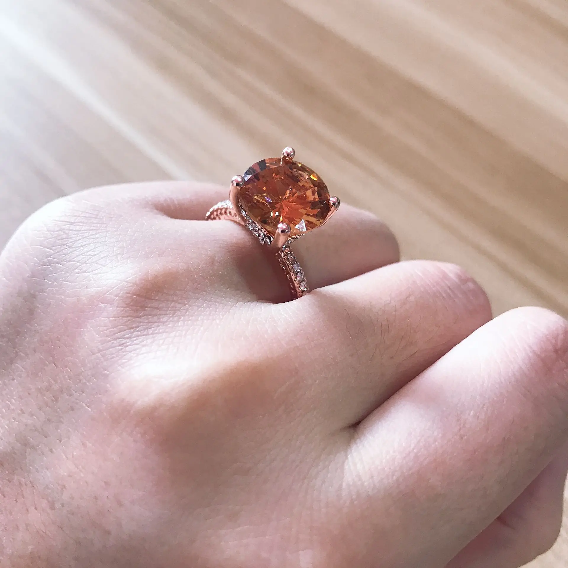 Женское Обручальное кольцо из розового золота с фианитом|Обручальные кольца| |