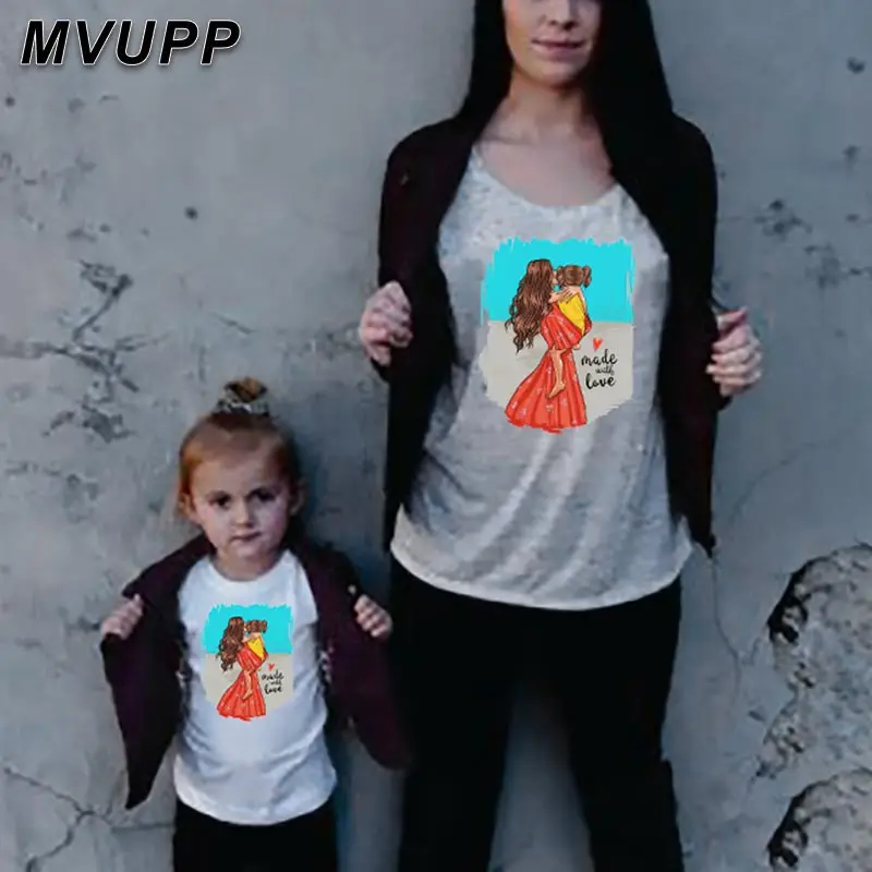 Семейная одежда MVUPP сочетающаяся с милой одеждой для мамы и дочки семейный образ