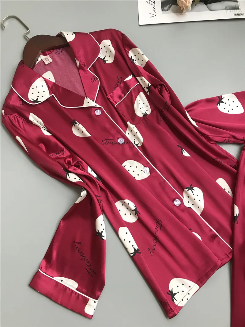 Пижама женская атласная с отложным воротником и длинным рукавом|Комплекты пижам|