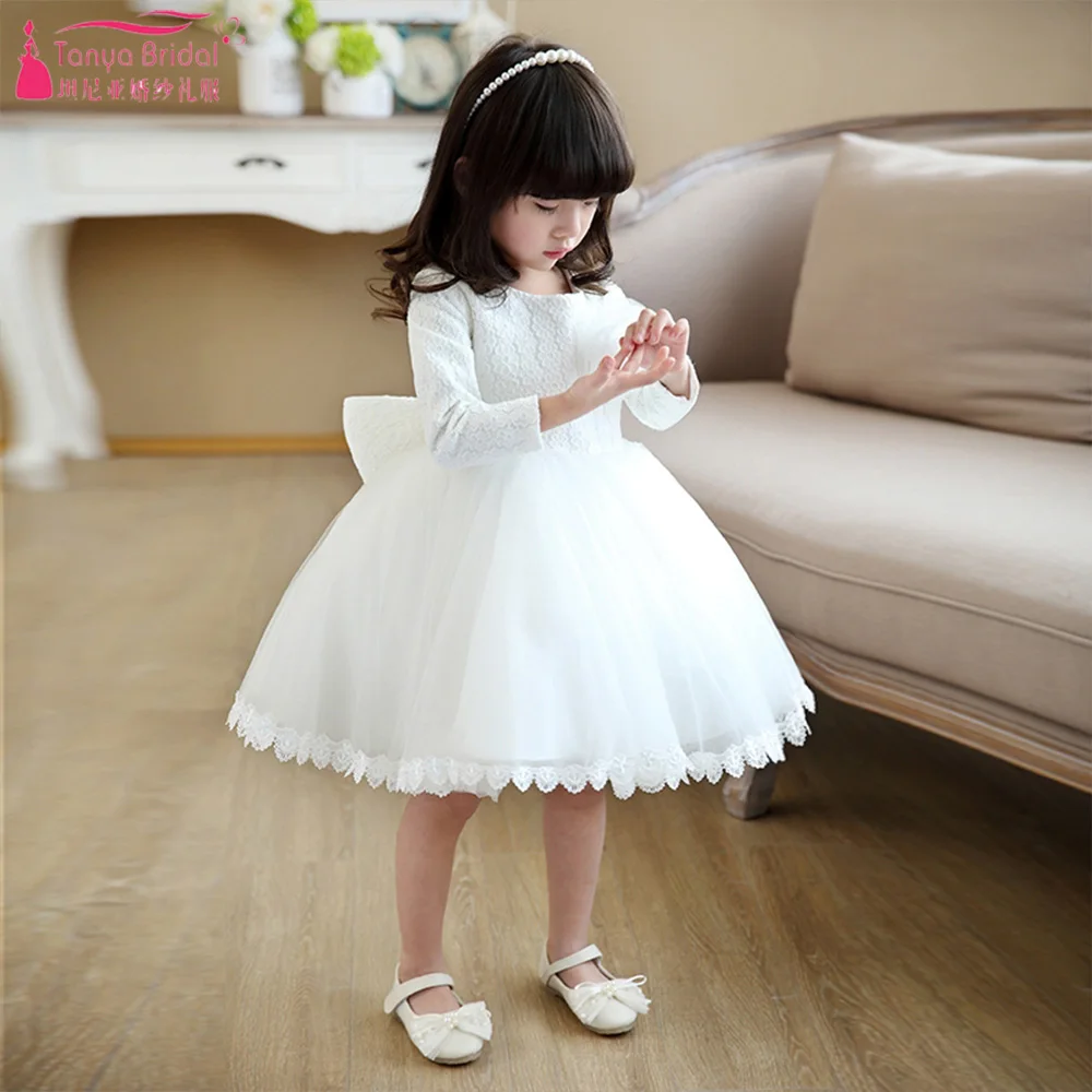 Детское платье с длинным рукавом длиной до колена и кружевной юбкой