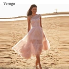 Простое ТРАПЕЦИЕВИДНОЕ пастельно-розовое Тюлевое платье Verngo для выпускного вечера плиссированное платье на одно плечо длиной ниже колена для свадебной вечеринки пляжное платье 2021