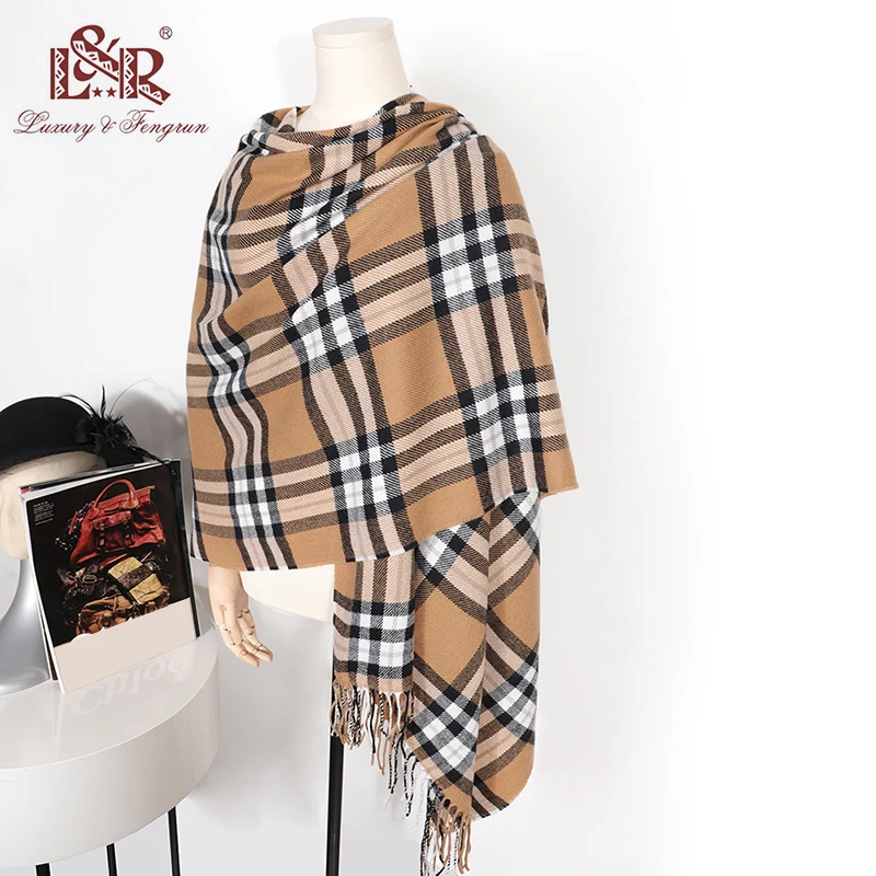 

Luxury brand plaid scarves for women cashmere shawls women winter scarves stole cloak Foulard thick blankets tassel scarf tippet