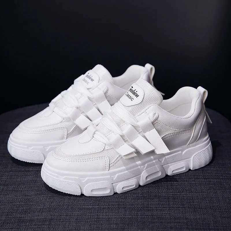 Женские кроссовки с дышащей сеткой белые Дизайнерские для бега износостойкие