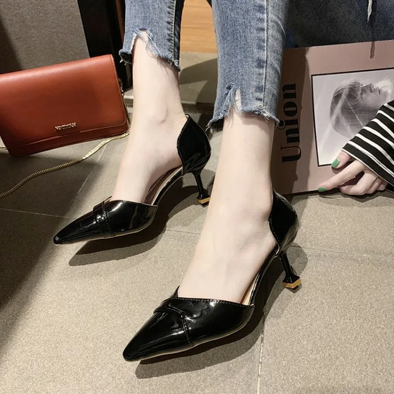 

Women Shallow Shoes Pointed Toe Pumps Patent Leather Dress High Heels Boat Shoes Wedding Party Stiletto Zapatos Mujer Y21-68