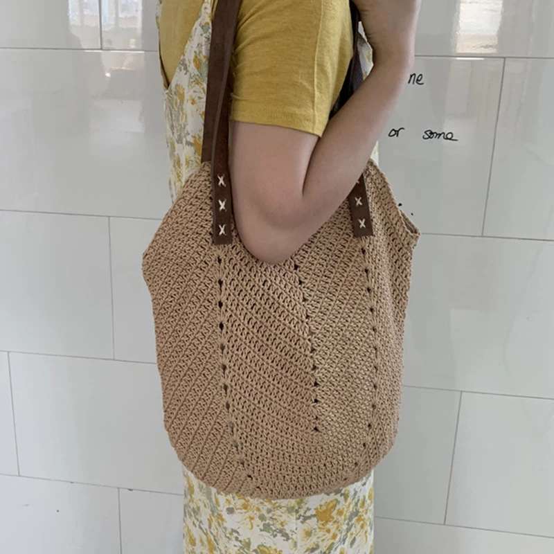 

Fashion ular Woven Bag Handmade Cotton Rope Reticulate Woven Shoulder Bag for Holiday/Beach(Brown)