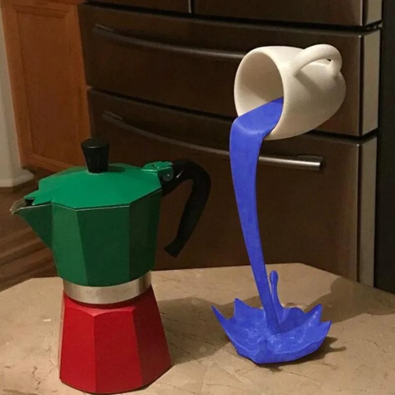 

Floating Spilling Coffee Cup Sculpture Pouring Decor Home Coffee Cup Floating Coffee Color Splash Store Figurines Liq F3H5