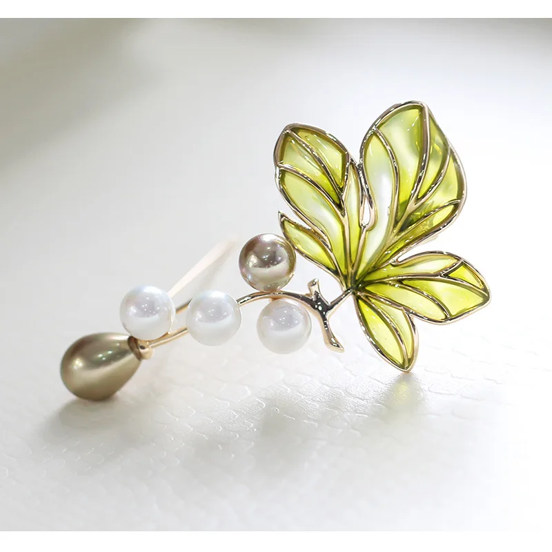 

Green Dripping Glue Pin For Women's Palm Leaf Brooch Jewelry Party Office Clothes Scarf Buckle Garment Accessories Brooches Gift