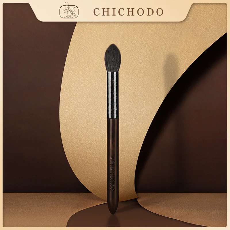 

CHICHODO Makeup Brush-2021 New Luxurious Carved Ebony Animal Hair Series-Goat Hair Highlighter Brush-Cosmetic&make up pen-F113
