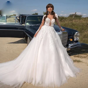 Wedding dress Lace long sleeve wedding dresses 2021 v-neck long sleeve luxury bridal dresses temperament 3d flower lace tailing