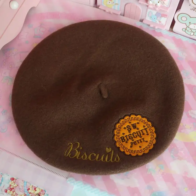 

Cute Japanese soft sister lolita strawberry Korean woolen beret painter cap beret hat female sweet biscuits