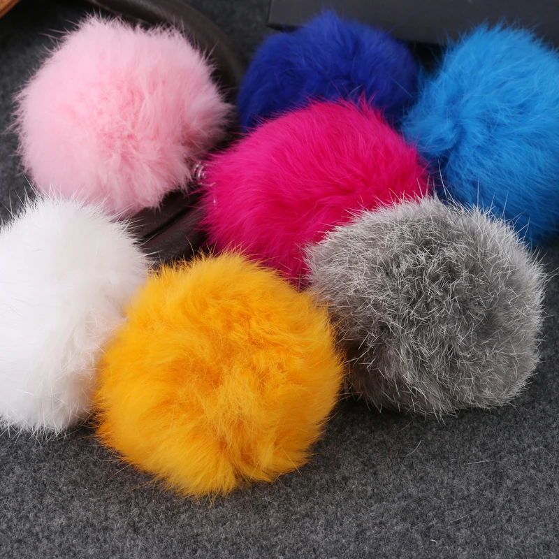 

1pcs Pink Plush Ball Plush Keychain Simple Ball Pompon Pendant Pompom Artificial Animal Keychains Woman Car Bag KeyRing Toy