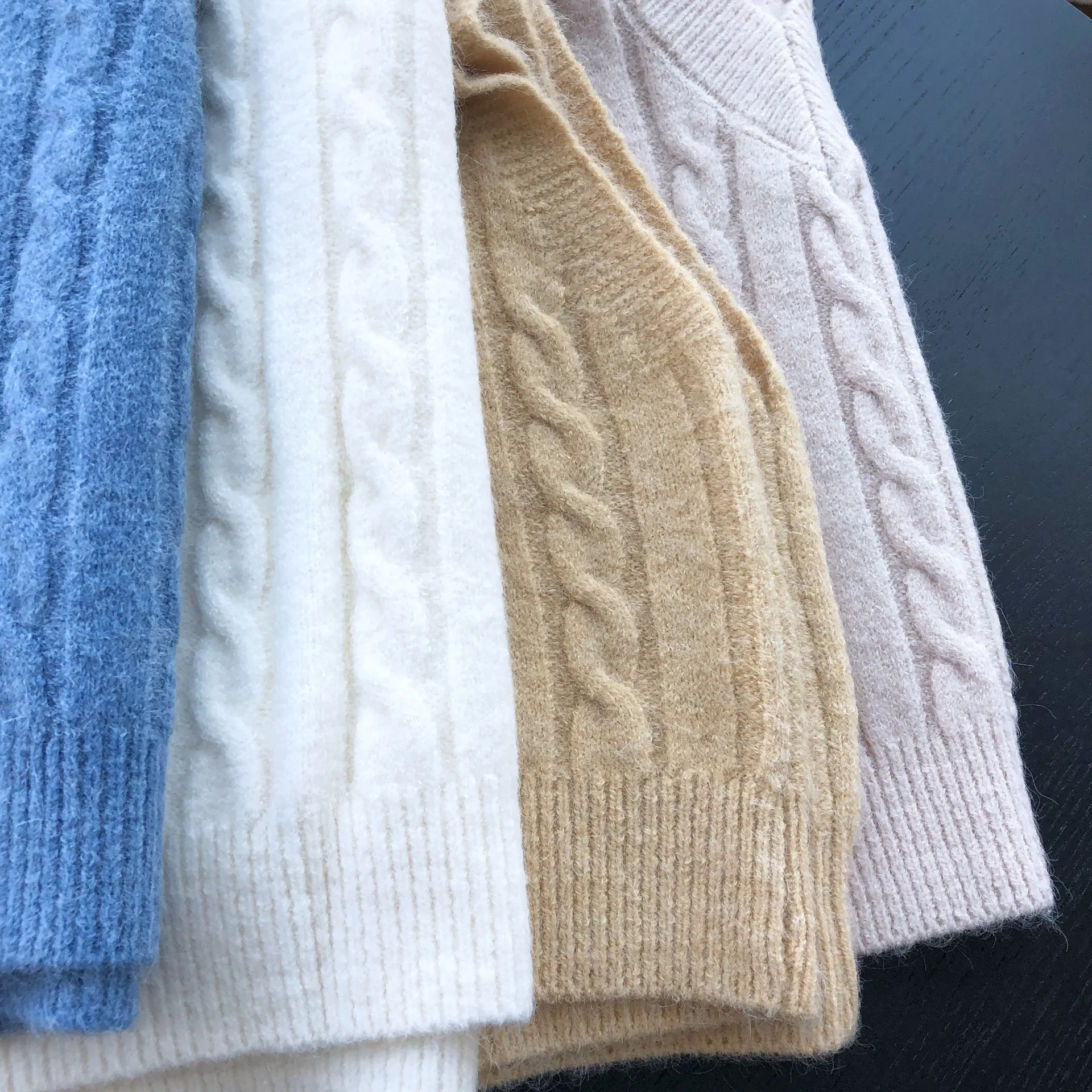 

V-neck Sweater Vest Women 2020 Autumn Fashion Twist Knitted Soft Soild Color Pullovers Winter Streetwear Gray Outfits Tank Top