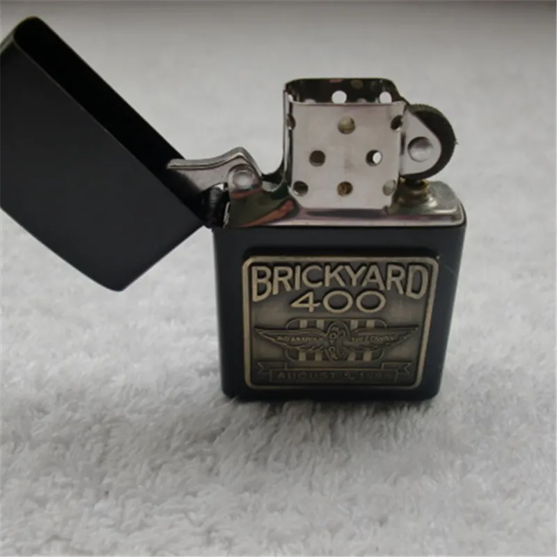 Бензиновая зажигалка металлическая сигаретная керосиновая масляная кремневая