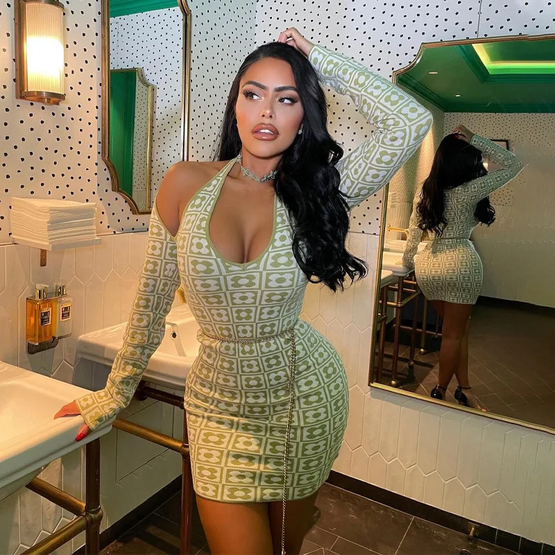 

Вечернее мини-платье с открытыми плечами и длинным рукавом, Y2K