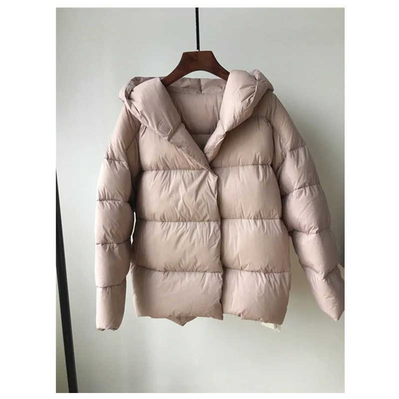 

down white full of warm and fashionable down jacket