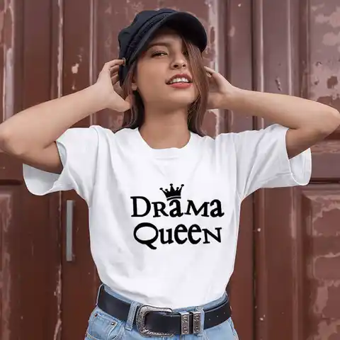 Драма королева новое поступление графическая женская летняя смешная футболка драма подарок для влюбленных каждый является королевой на св...