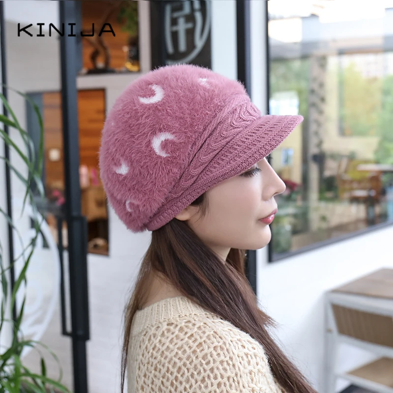 Женская зимняя шапка из кроличьего меха вязаная с утиным язычком корейский