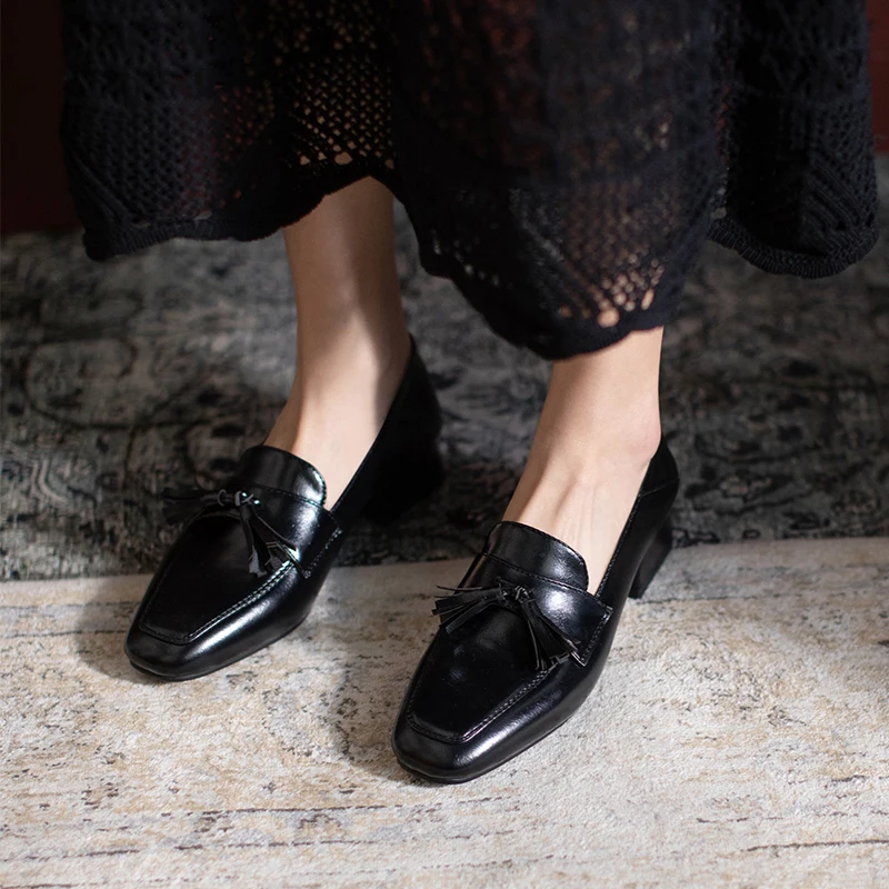 ΠΠ΅Π½ΡΠΊΠΈΠ΅ ΡΡΡΠ»ΠΈ Π½Π° Π½ΠΈΠ·ΠΊΠΎΠΌ ΠΊΠ°Π±Π»ΡΠΊΠ΅ EGTPINAOP, ΠΎΡΠ΅Π½Π½ΠΈΠ΅ ΡΡΡΠ»ΠΈ Π±Π΅Π· Π·Π°Π΄Π½ΠΈΠΊΠ° Π² ΡΡΠΈΠ»Π΅ ΡΠ΅ΡΡΠΎ, Ρ ΠΊΠ²Π°Π΄ΡΠ°ΡΠ½ΡΠΌ Π½ΠΎΡΠΊΠΎΠΌ, ΡΡΠ΅Π»ΡΠΊΠ° ΠΈΠ· ΠΎΠ²ΡΠΈΠ½Ρ, ΠΆΠ΅Π½ΡΠΊΠ°Ρ ΡΠ»ΠΈΡΠ½Π°Ρ ΠΏΠΎΠ²ΡΠ΅Π΄Π½Π΅Π²Π½Π°Ρ ΠΎΠ±ΡΠ²Ρ Π±Π΅Π· Π·Π°ΡΡΠ΅ΠΆΠΊΠΈ ΠΠ΅Π½ΡΠΊΠΈΠ΅ ΡΡΡΠ»ΠΈ Π½Π° Π½ΠΈΠ·ΠΊΠΎΠΌ ΠΊΠ°Π±Π»ΡΠΊΠ΅ EGTPINAOP, ΠΎΡΠ΅Π½Π½ΠΈΠ΅ ΡΡΡΠ»ΠΈ Π±Π΅Π· Π·Π°Π΄Π½ΠΈΠΊΠ° Π² ΡΡΠΈΠ»Π΅ ΡΠ΅ΡΡΠΎ, Ρ ΠΊΠ²Π°Π΄ΡΠ°ΡΠ½ΡΠΌ Π½ΠΎΡΠΊΠΎΠΌ, ΡΡΠ΅Π»ΡΠΊΠ° ΠΈΠ· ΠΎΠ²ΡΠΈΠ½Ρ, ΠΆΠ΅Π½ΡΠΊΠ°Ρ ΡΠ»ΠΈΡΠ½Π°Ρ ΠΏΠΎΠ²ΡΠ΅Π΄Π½Π΅Π²Π½Π°Ρ ΠΎΠ±ΡΠ²Ρ Π±Π΅Π· Π·Π°ΡΡΠ΅ΠΆΠΊΠΈ