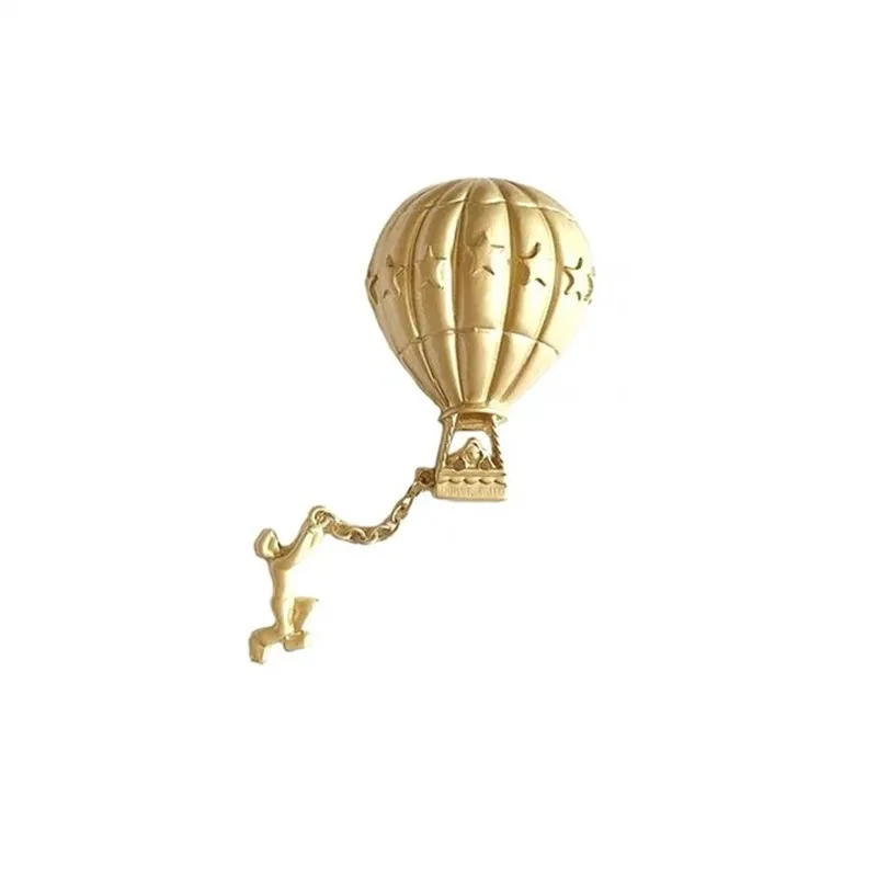 

Kshmir New metallic gold matte gold V shaped gold brooch retro gold hot air balloon mist gold brooch 2020