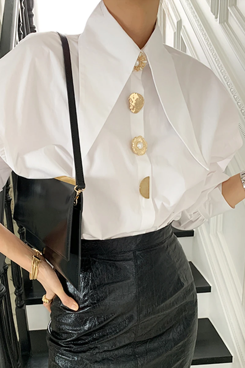 

2021 Button Blouses Korea Chic Spring Temperament Pointed Collar Chic Single Row Button Loose Lantern Sleeve Shirt Shirt Women
