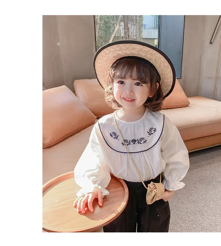 

Girls shirt long-sleeved 2021 new spring and autumn clothing net red children's shirt foreign style baby round neck embroidered
