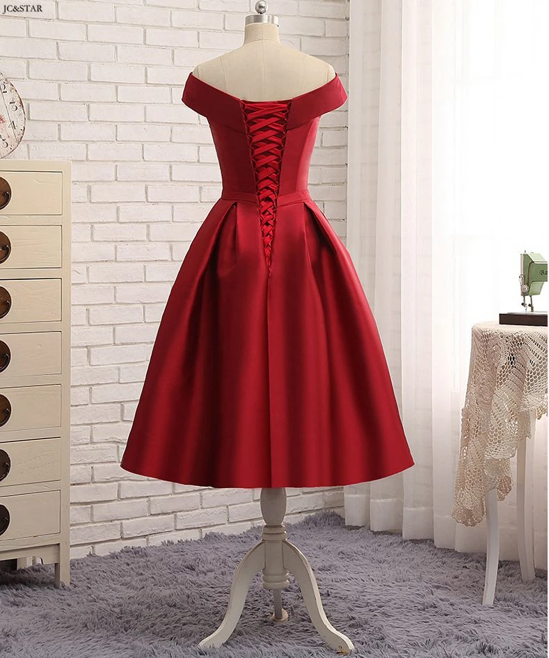 Атласное платье подружки невесты красное ТРАПЕЦИЕВИДНОЕ с V-образным вырезом |