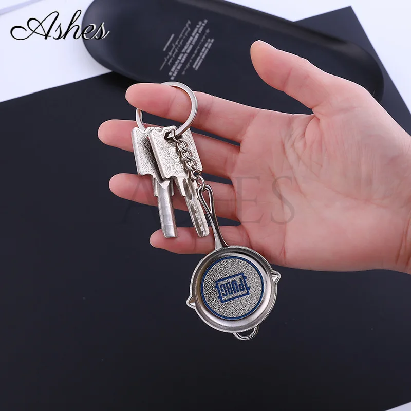 

2021 Hot Game 26 Styles PUBG CS GO Weapon Keychains Key Chain Ring for Men Gifts Souvenirs Charm Hanging Pendant Car KeyRing New