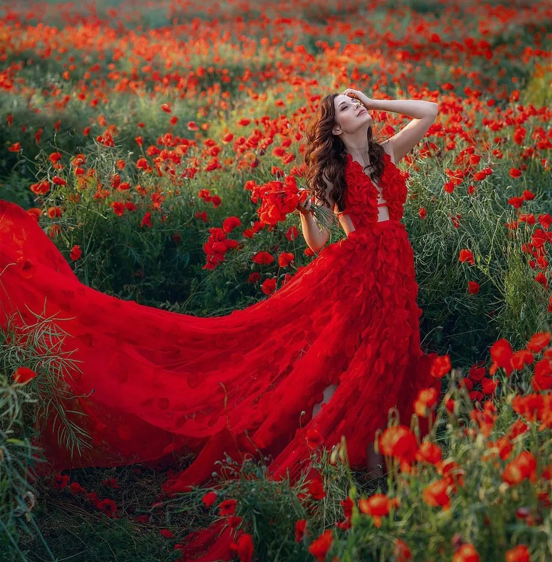 Соблазнительное красное бальное платье из тюля с V-образным вырезом вечерние