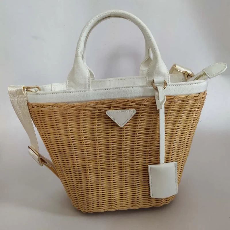 

P Genuine Leather Woven Bag Luxury High-end Bag for Women Straw Bag Handmade Rattan Bag