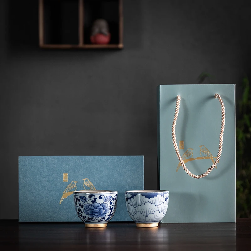 

Blue and white lovers silver cup tea ceremony appliance master cup home tea cup gift cup gift box