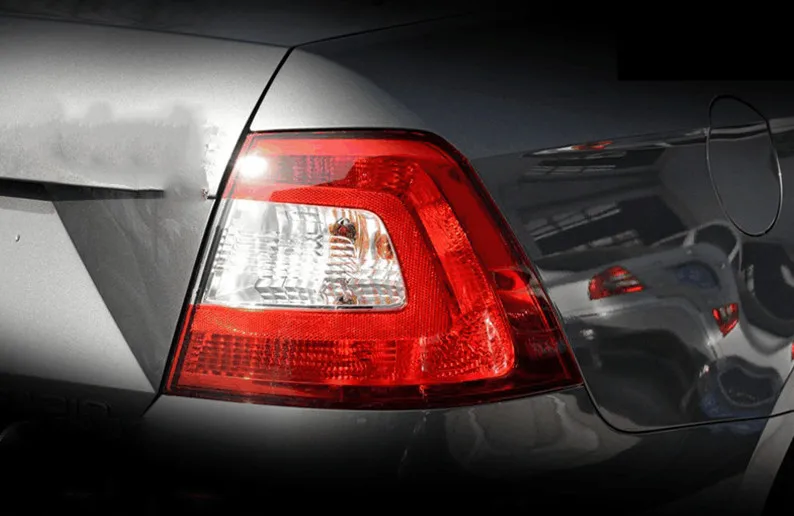 

eOsuns Led rear bumper light brake lights turn signals tail lamp assembly for Skoda rapid