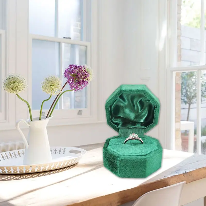 

Velvet Single Ring Box Octagon Wedding Ceremony Ring Box for Jewelry with Lid A2UA