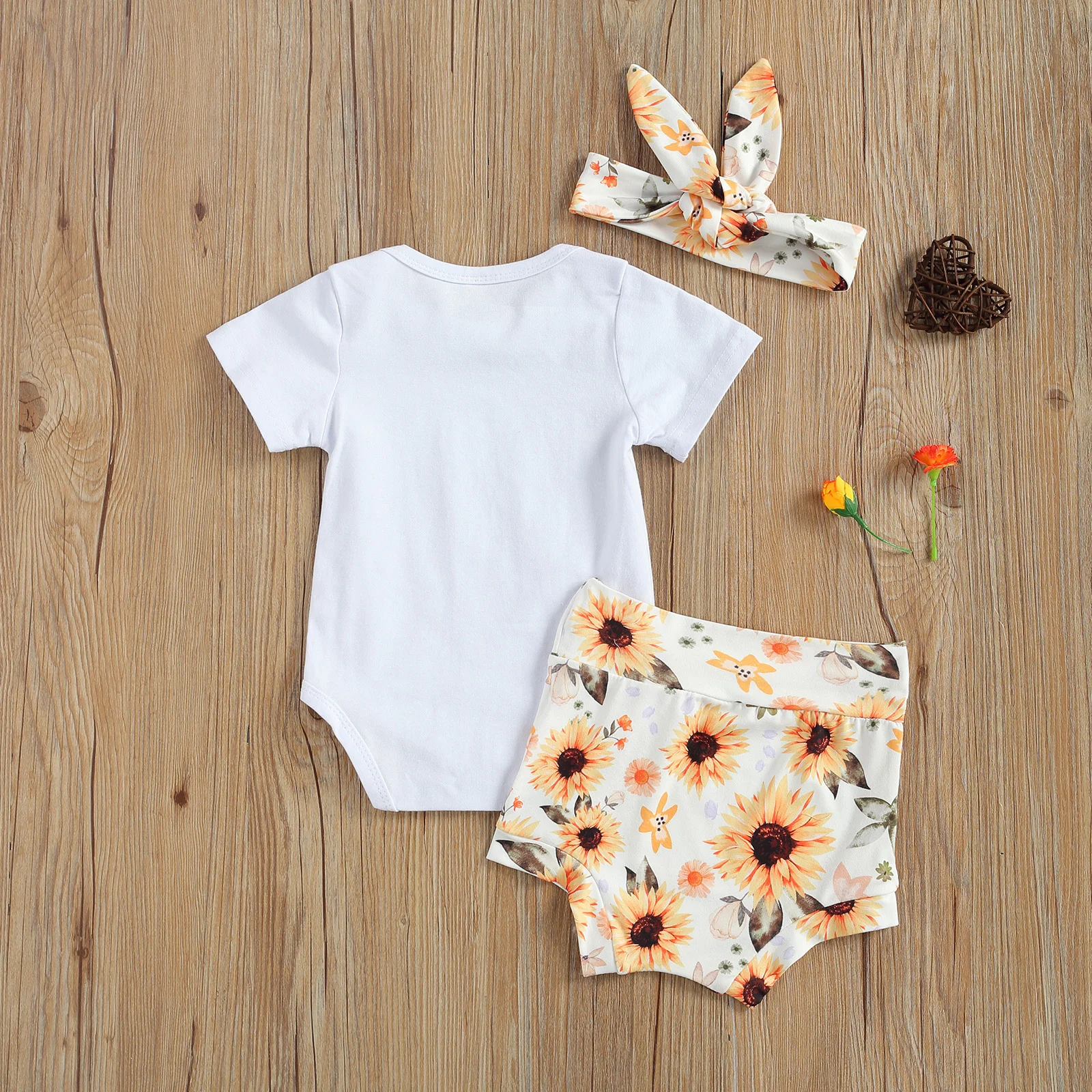 

2020-12-23 Lioraitiin 3Pcs Set 0-24M Infant Baby Inafnt Girl Clothing Set Short Sleeve Letter Romper Top Shorts Sunflower Outft