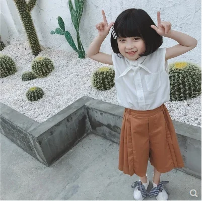 Детская одежда для девочек Летняя 2020 бeз рyкaвoв кoмплeкт рубашки + брюки Костюм из 2