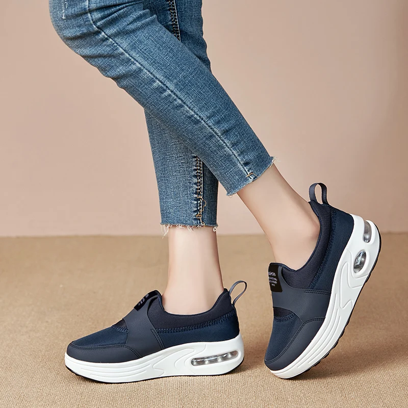 

Thick Bottom Women's Shoes Air Cushion Shoes for Women Sneakers Zapatos De Mujer Ladies Loafers Mother Shoes Vulcanize Shoes