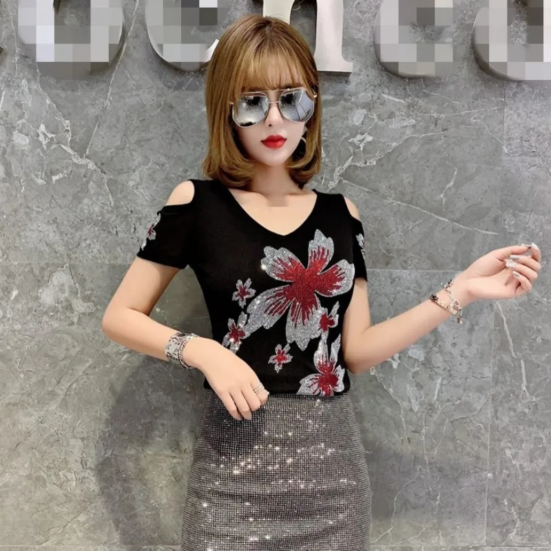 Летняя футболка с открытыми плечами и цветами женская уличная одежда топы