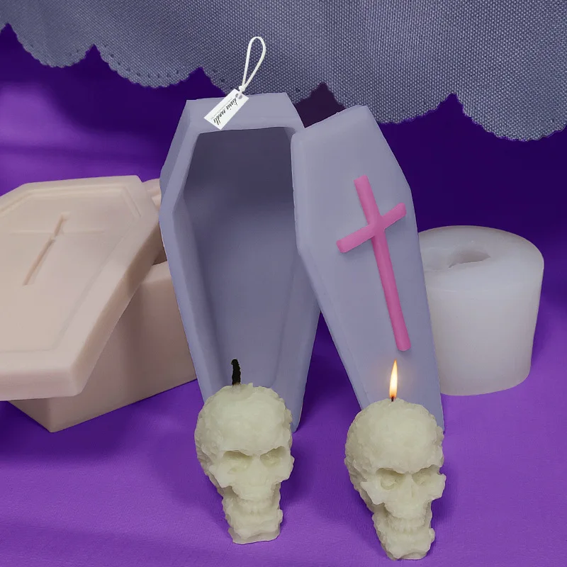 

Halloween Skull Silicone Mold DIY Horror Bride And Groom Aromatherapy Candle Abrasive Creative Ornament