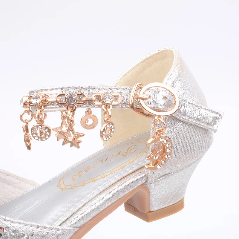 Новинка красивые детские сандалии принцессы для девочек кожаная обувь с