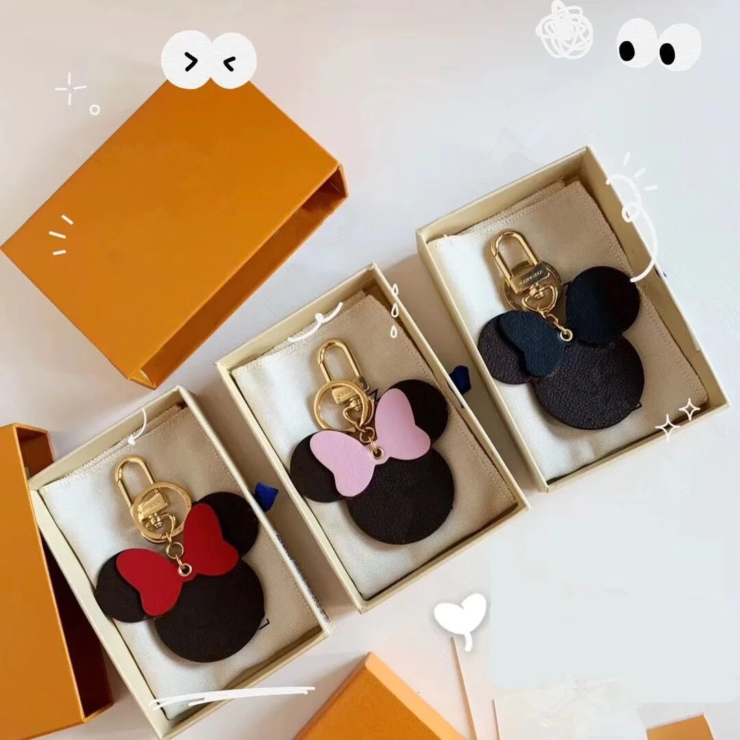 

Luxury Brown Spots Square Pattern Leather Keychain Old Flower Mickey Minnie Circle Buckle Car Keyring Accessories High Quality