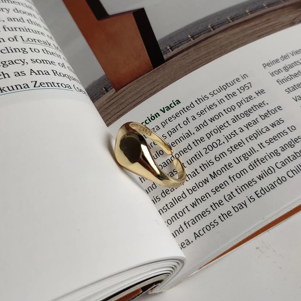 S925 серебряное кольцо 18K золота с геометрическим принтом букв в форме сердца
