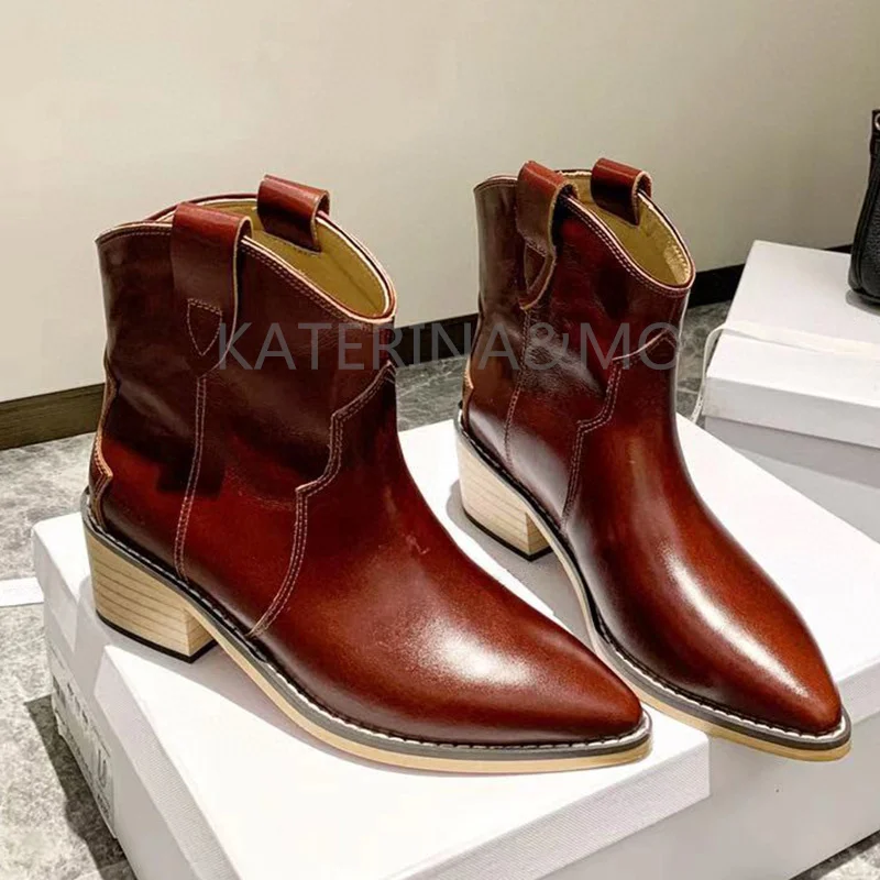 

Брендовые дизайнерские ботинки мартинсы с острым носком, новинка, Женские однотонные ботинки до середины икры, лаконичные стильные удобные...