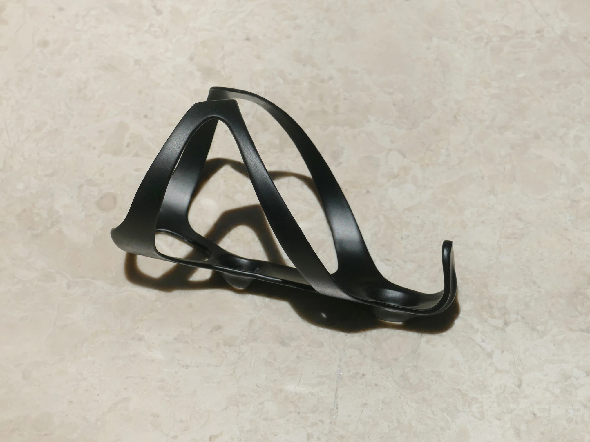 

CG-038 10 Pcs Cages - Full Carbon Bike Water Bottle Cage For All Bikes Road Mountain Bike Bicycle Cycling Water Bottle Holder