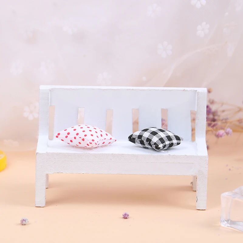 

1Pc Mini Modern Simple Miniature Wooden Bench Cushions Kid Dollhouse Home Garden Ornament Furniture Accessory