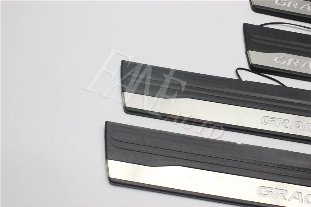 Стайлинг автомобиля светодиодная Накладка на порог из нержавеющей стали