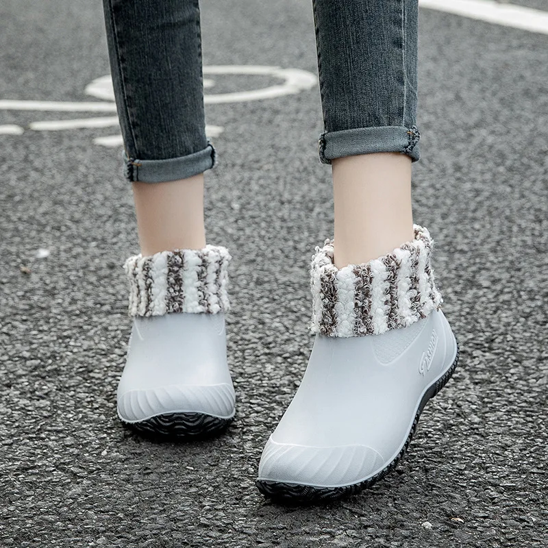 Women New Fashion Ankle Rain Boots Female Outdoor Light Comfort Water Boots Spring Autumn Winter Slip-on Rainboots