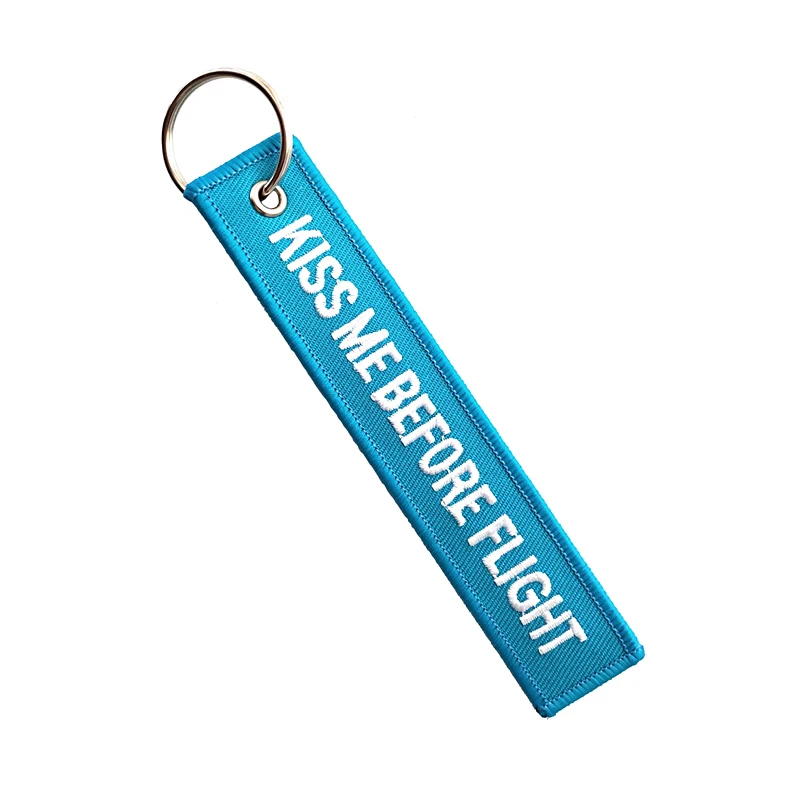С надписью KISS ME (Поцелуй перед полетом цепочка для ключей двусторонняя вышивка
