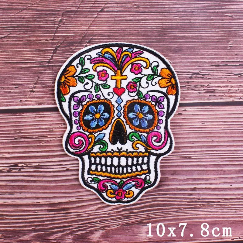 Нашивки Джокер в стиле панк на одежду нашивки с вышивкой черепа байкерском